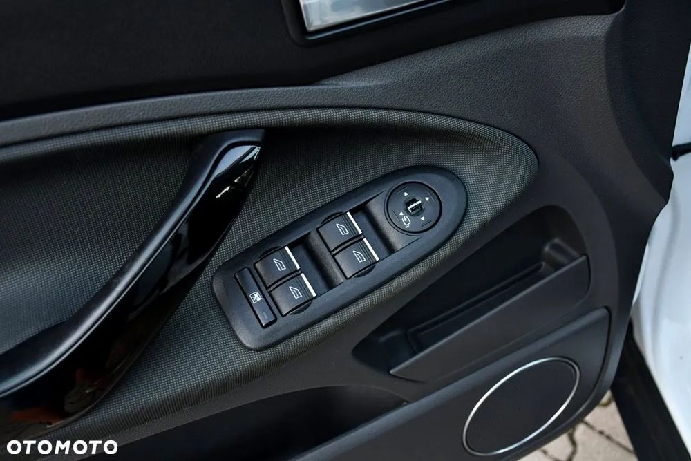 Ford Kuga 2.0 TDCi Titanium MPS6 - 34