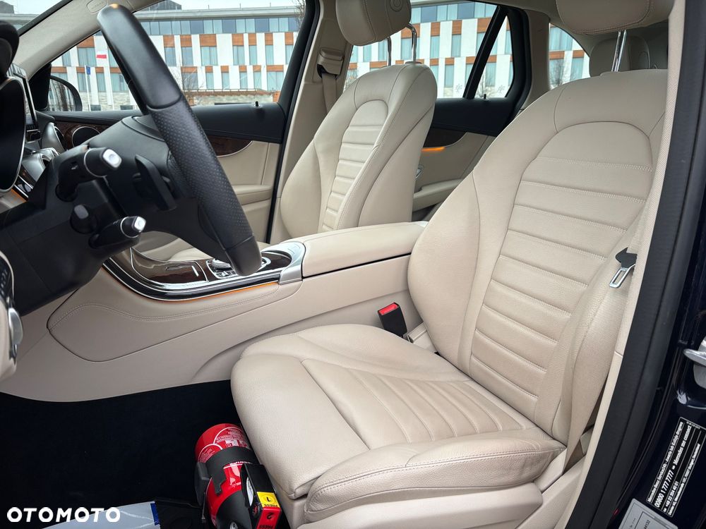 Mercedes-Benz GLC - 7