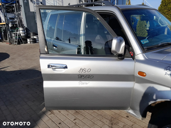 MITSUBISHI PAJERO PININ DRZWI PRAWE PRZEDNIE PRAWY PRZÓD