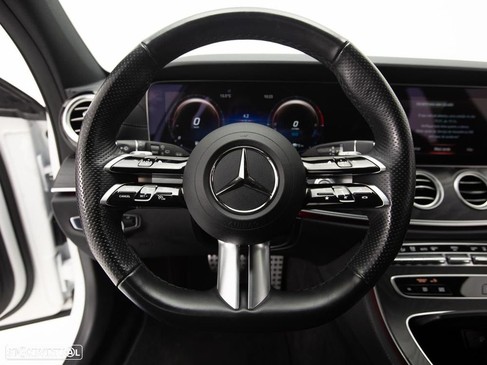Mercedes-Benz E 300 de 4Matic 9G-TRONIC AMG Line - 22