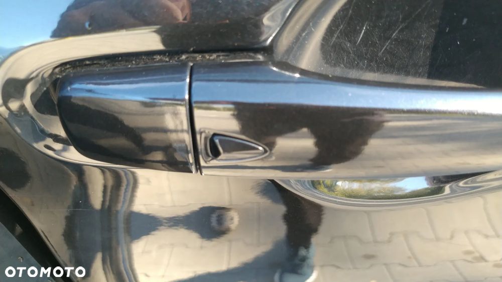 Nissan Qashqai 1.6 dCi Xtronic TEKNA+ - 9