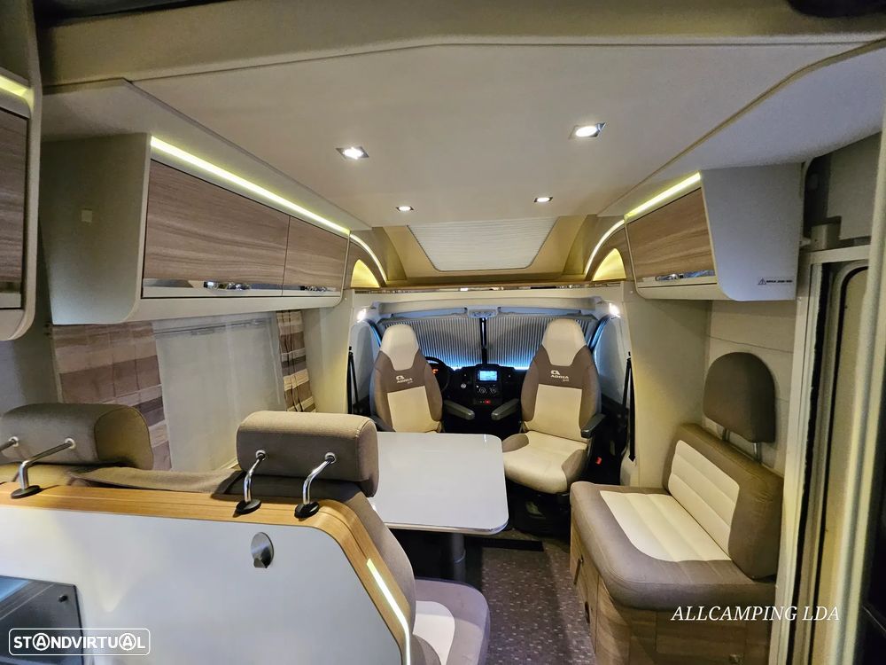 Adria Matrix M670SBC 50 YEARS 5 LUGARES DE LIVRETE CAMA CENTRAL + BASCULANTE - 41