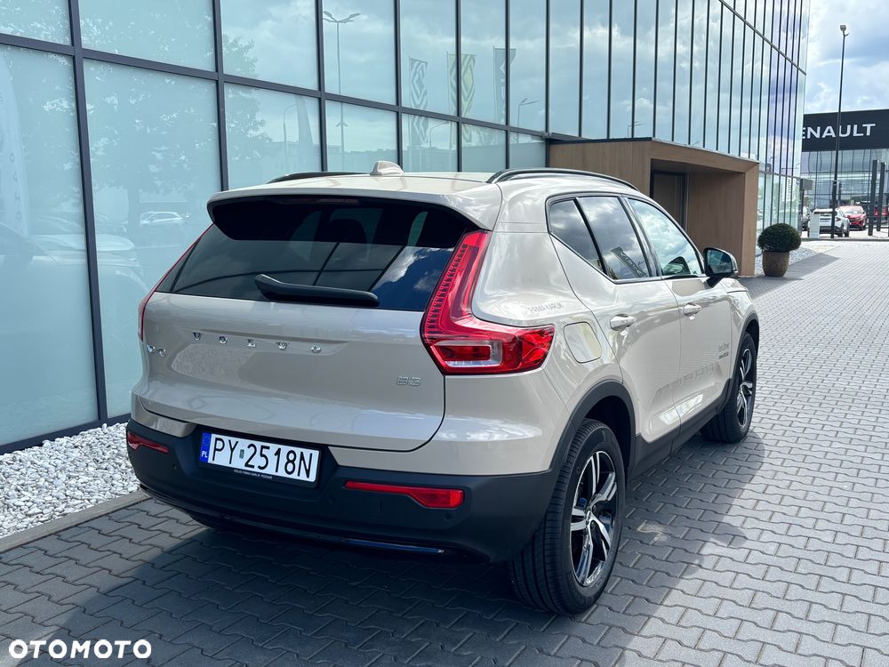 Volvo XC 40 B3 Plus Dark - 7
