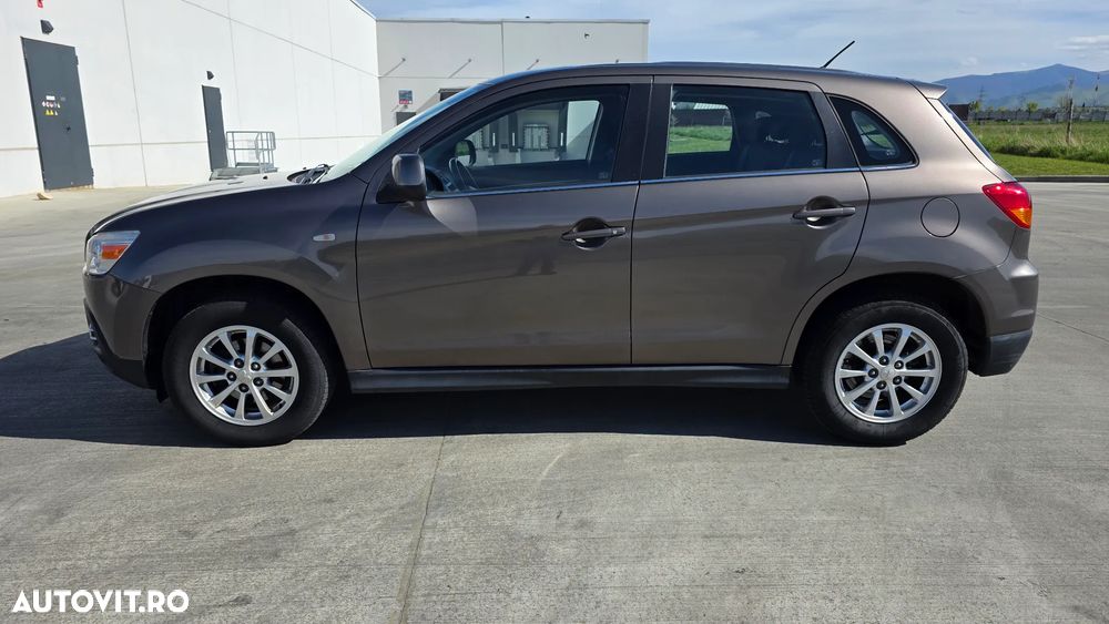 Mitsubishi ASX 1.8 DI-D 2WD Intro Edition - 11