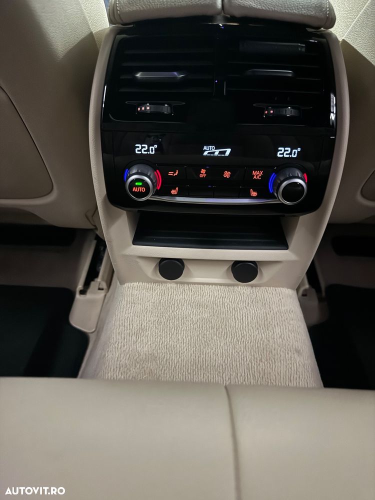 BMW Seria 5 520i Aut. M Sport Edition - 10