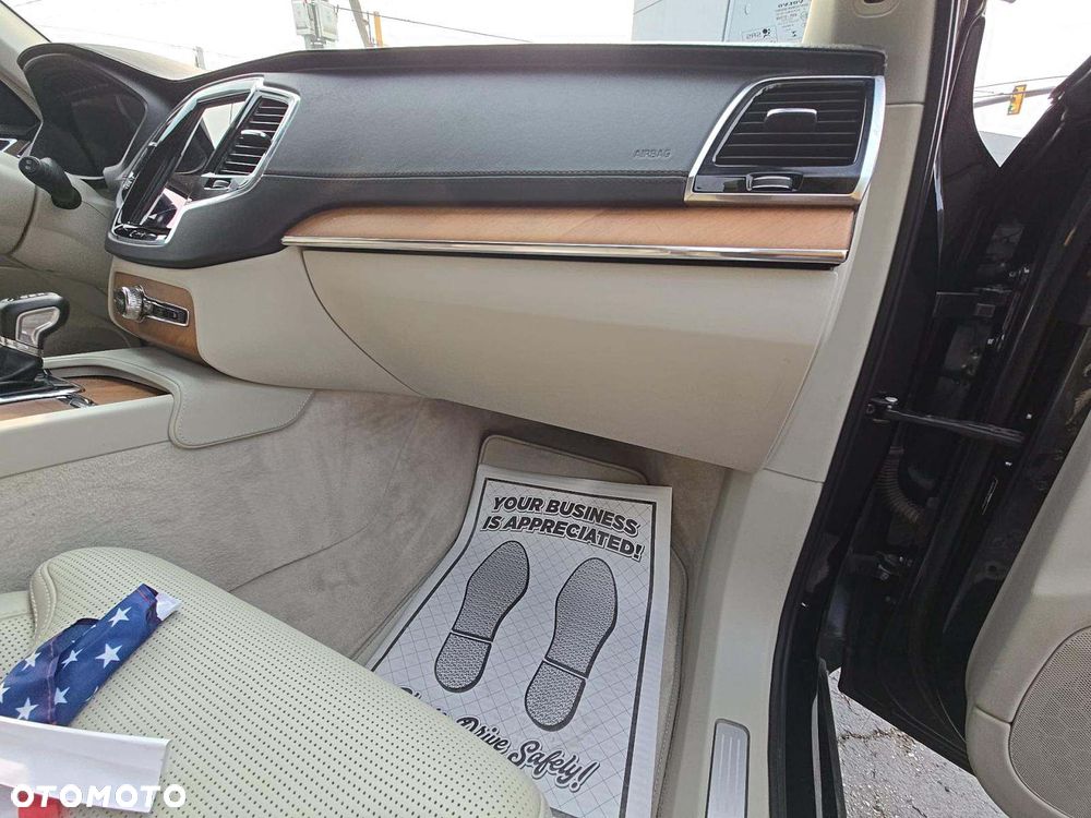 Volvo XC 90 - 10