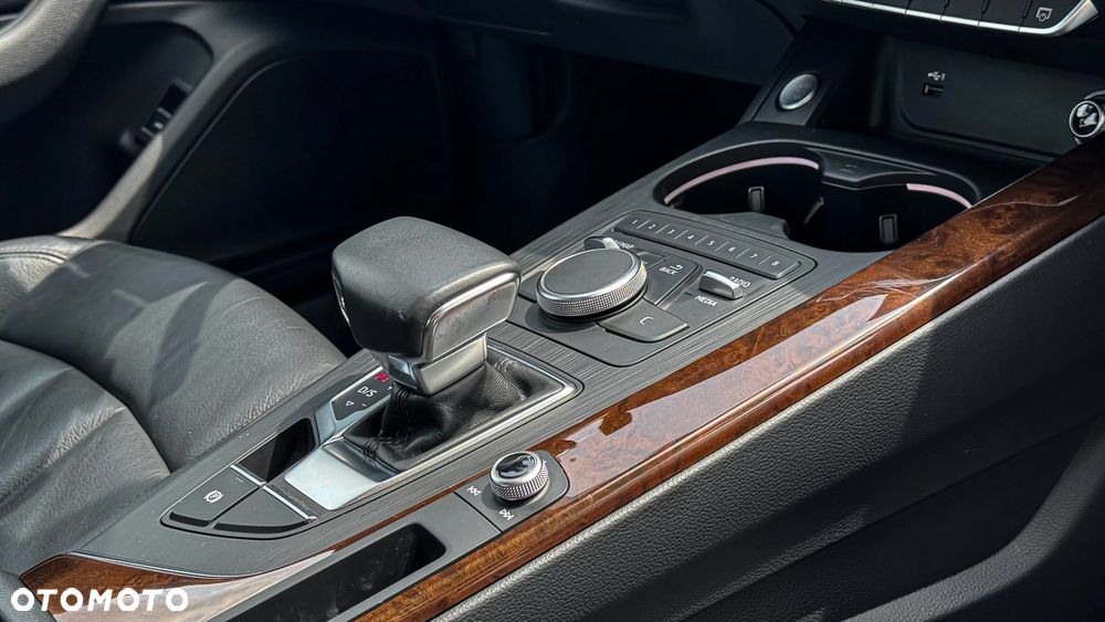 Audi A4 Limousine - 18