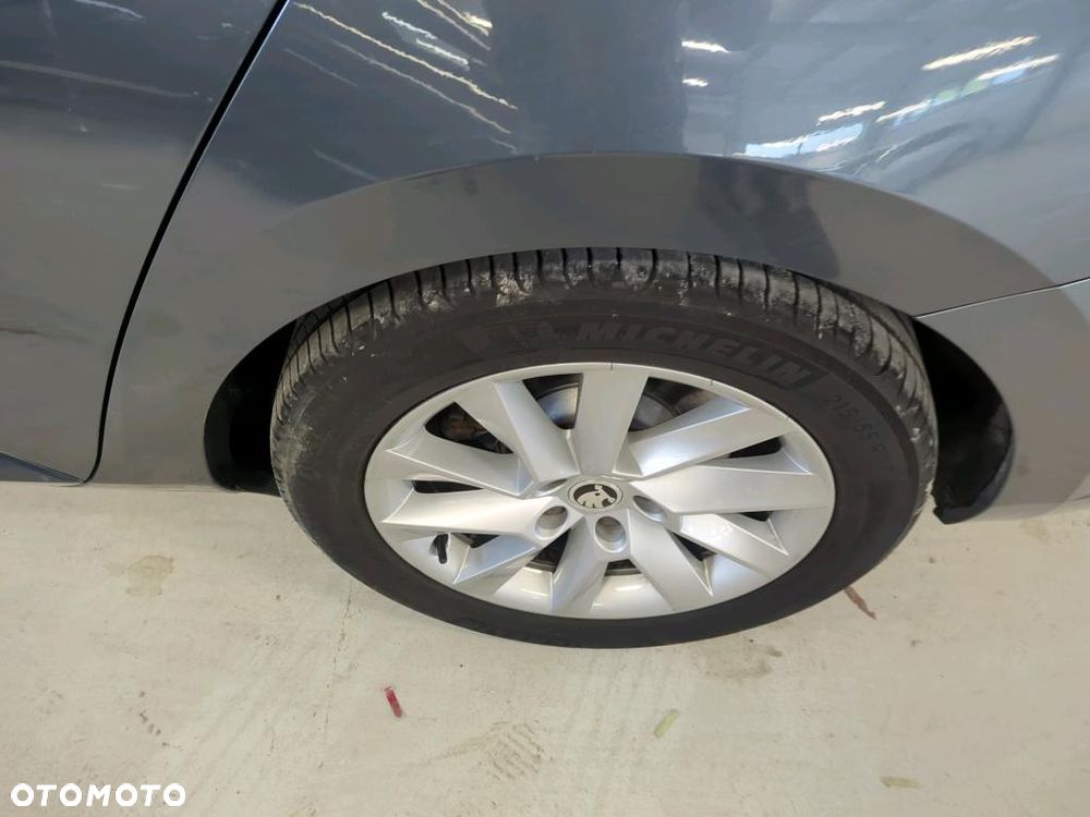 Skoda Superb 1.5 TSI ACT Style DSG - 5