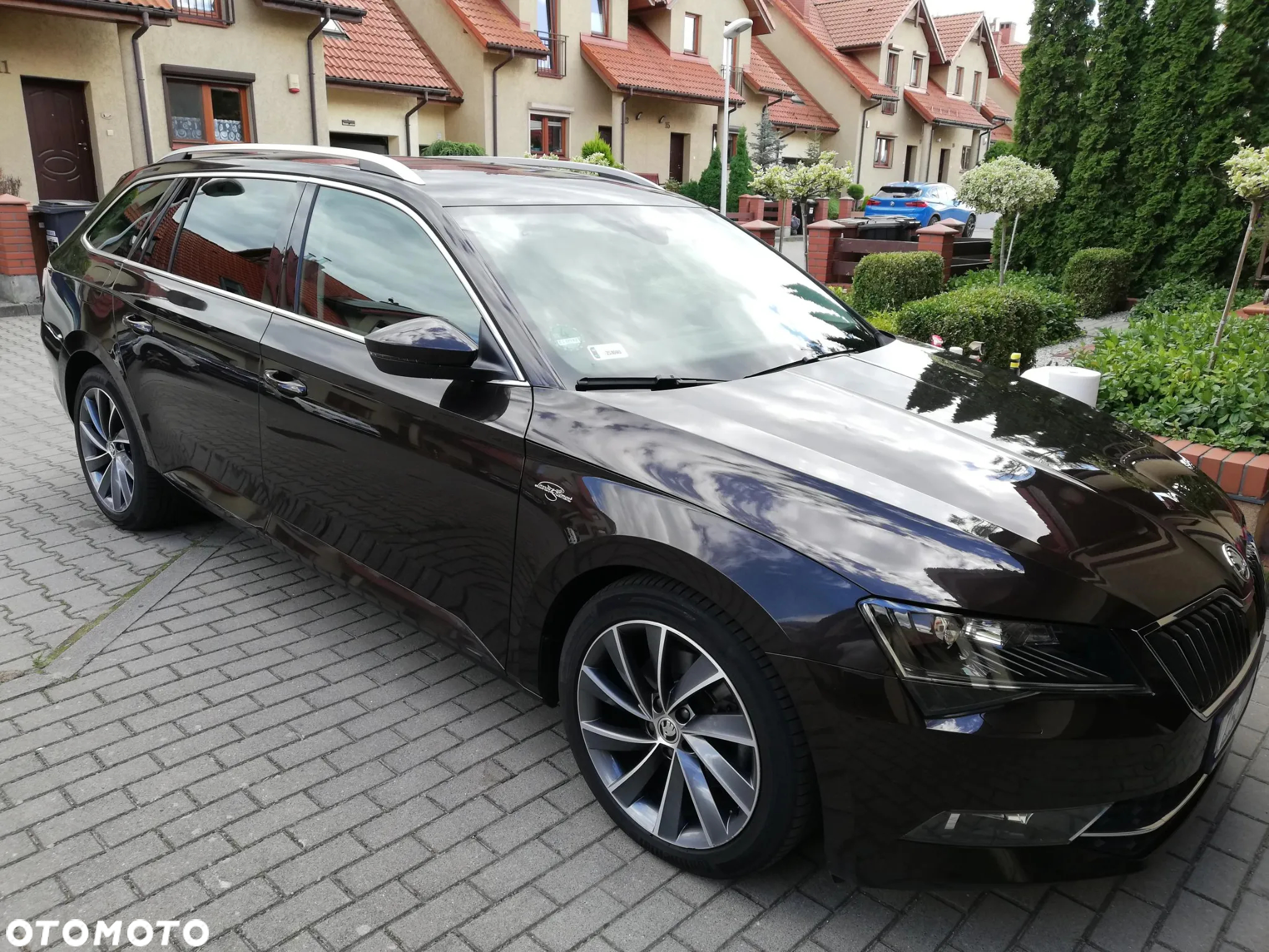 Skoda Superb 2.0 TDI 4x4 L&K DSG - 2