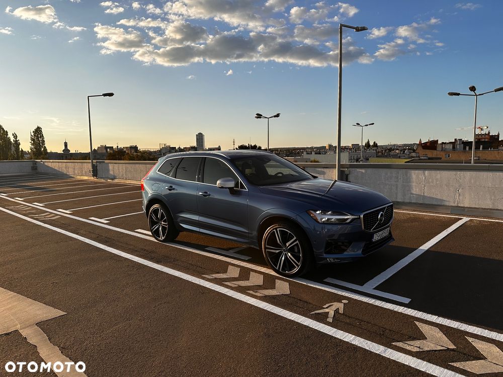 Volvo XC 60 T5 AWD R-Design - 1