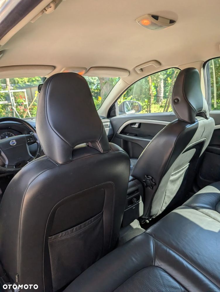 Volvo V70 2.0D Momentum - 16