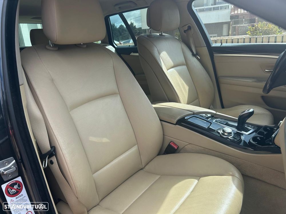 BMW 520 d Exclusive Auto 129g - 19