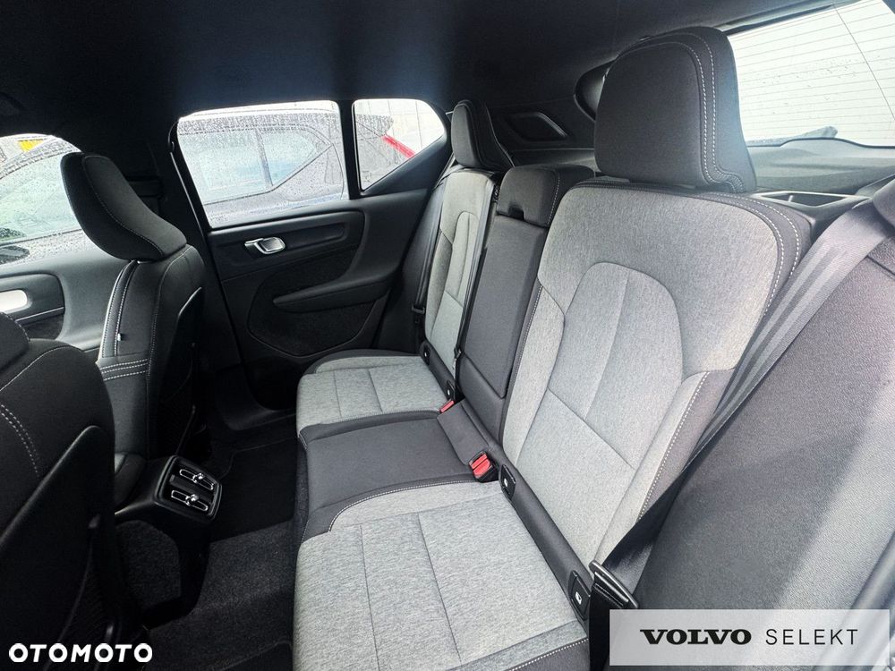Volvo XC 40 - 30