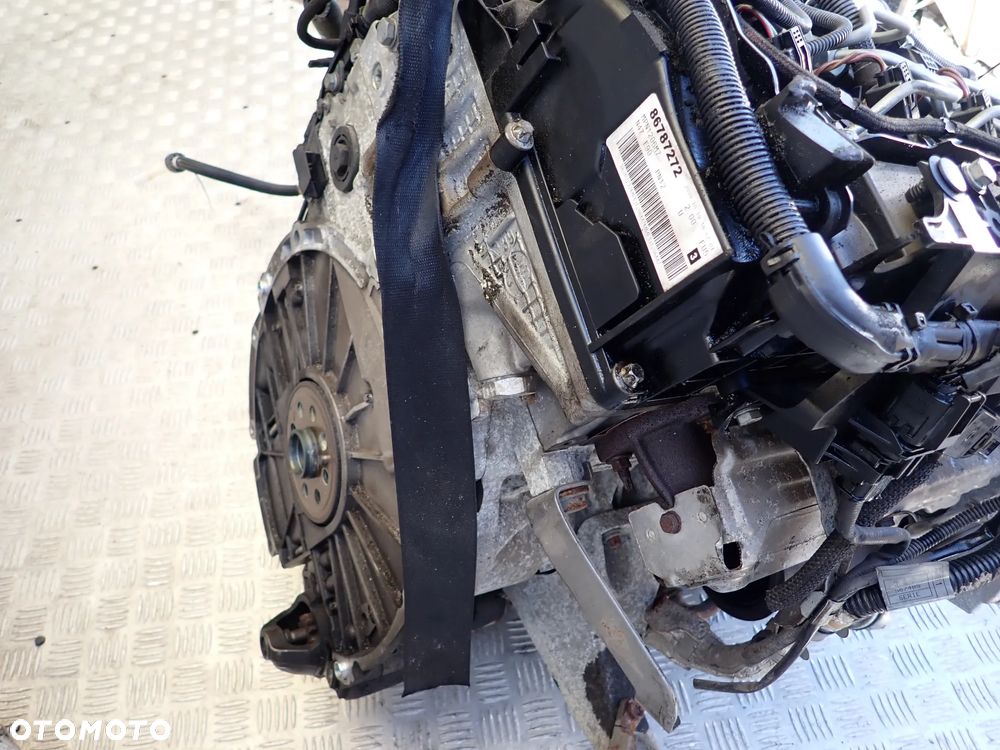 SILNIK BMW N47  D20C - 10