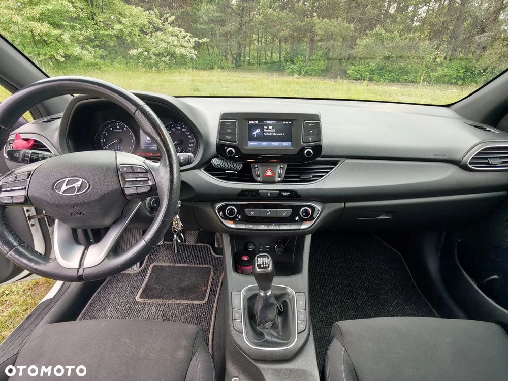 Hyundai i30 1.4 GO Plus - 6