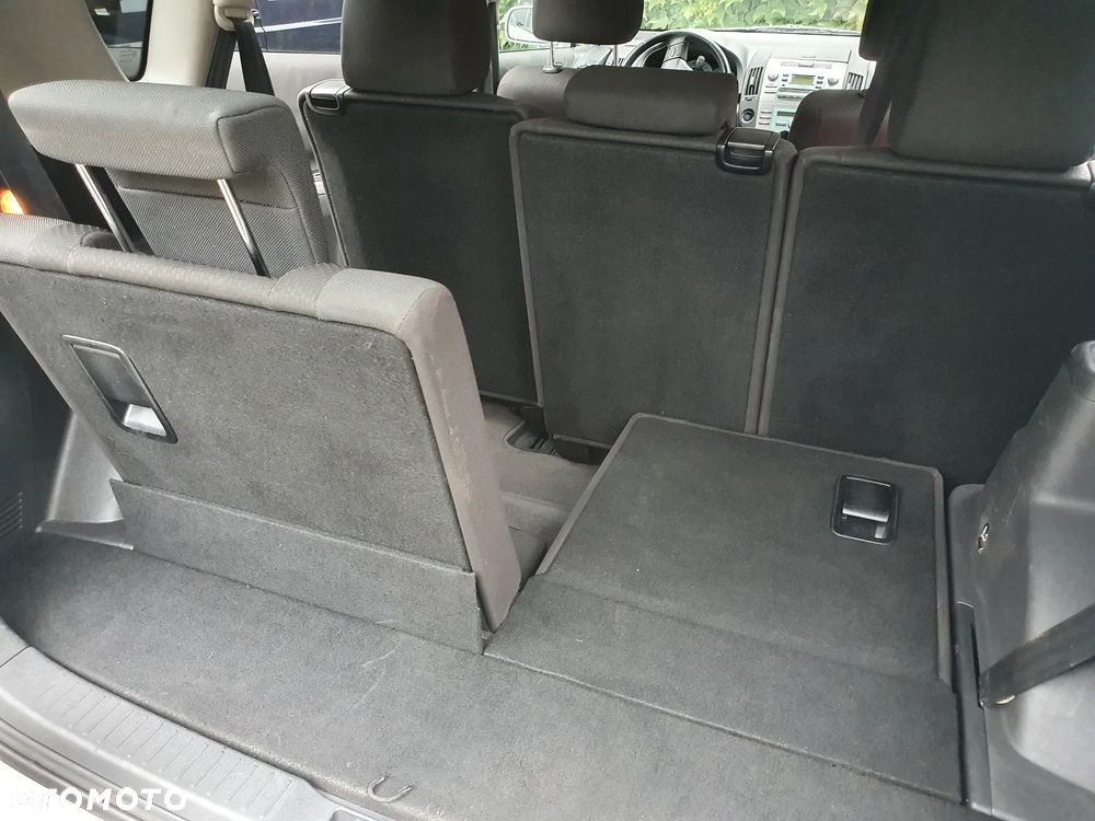 Toyota Corolla Verso 1.8 Sol 7os - 15