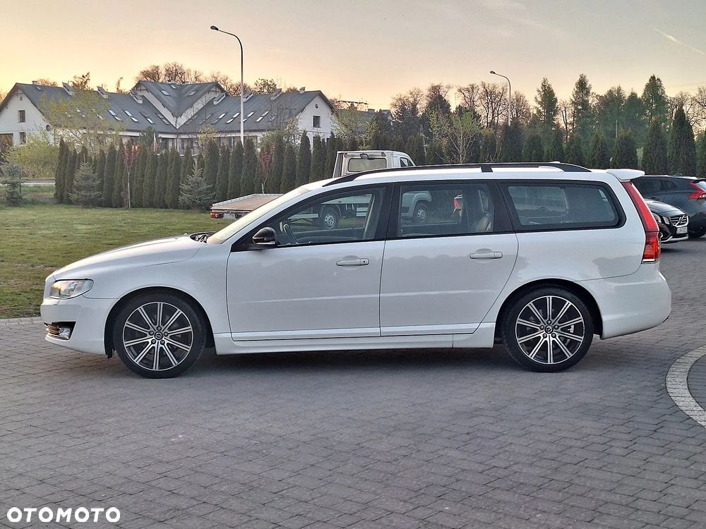 Volvo V70 T4 Momentum - 9