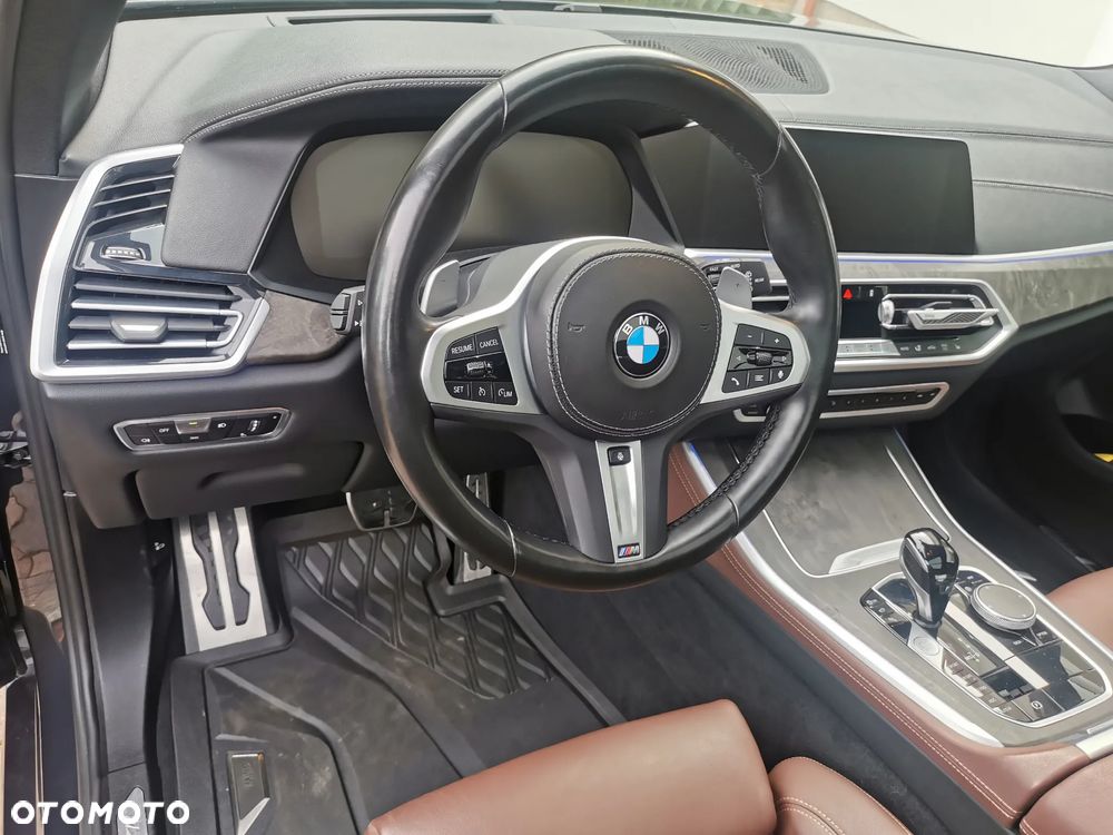 BMW X5 xDrive40i - 11