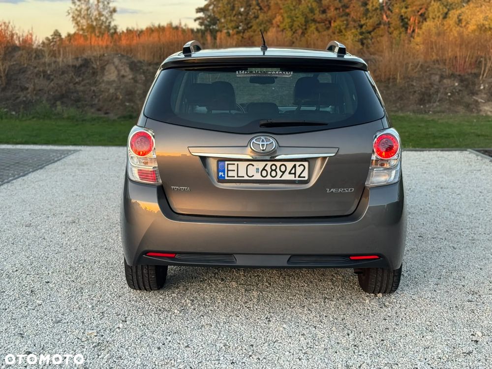 Toyota Verso 1.8 Prestige 7os EU6 - 9