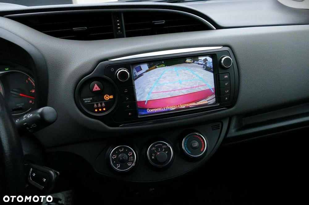 Toyota Yaris 1.33 Sol MM - 32