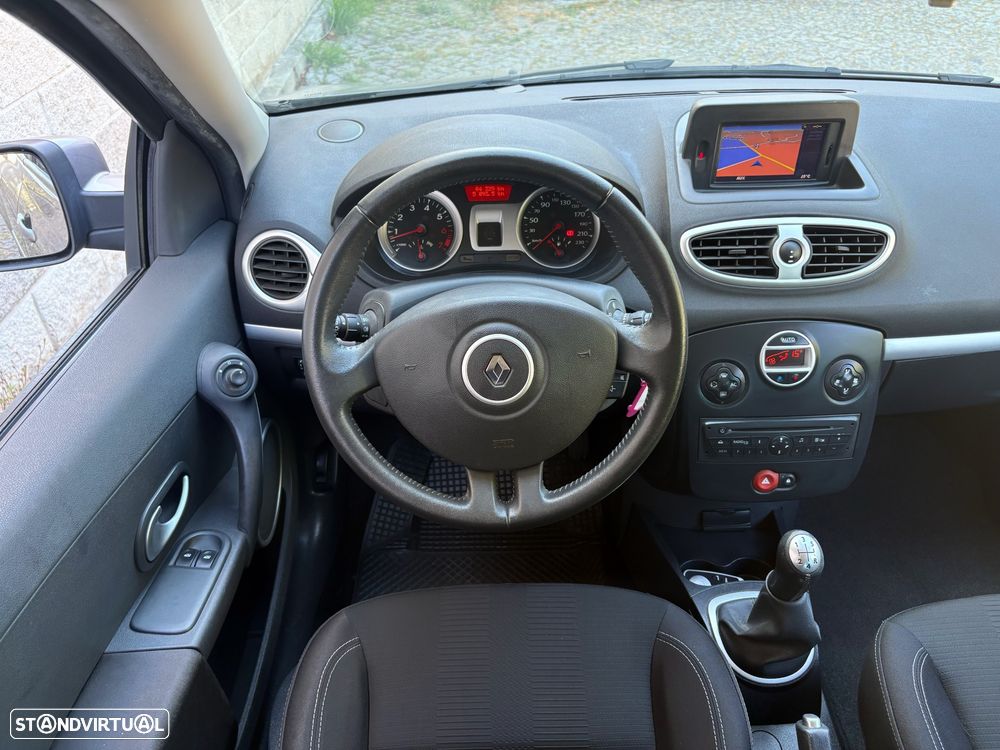 Renault Clio 1.2 16V Dynamique S - 20