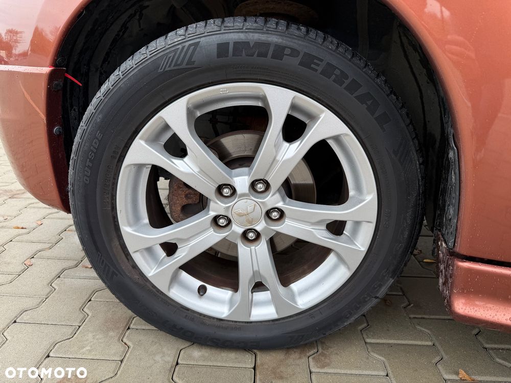 Mitsubishi Outlander 2.2 DI-D 4WD Invite - 12