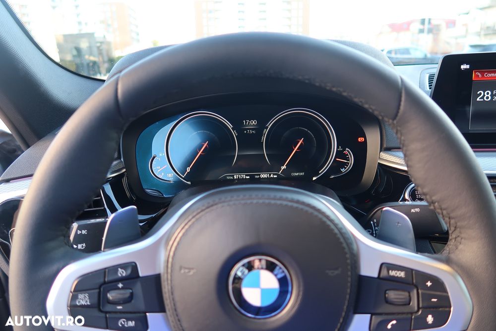 BMW Seria 5 530i xDrive Aut. M Sport Edition - 16