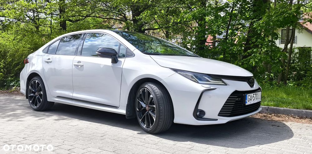 Toyota Corolla - 1