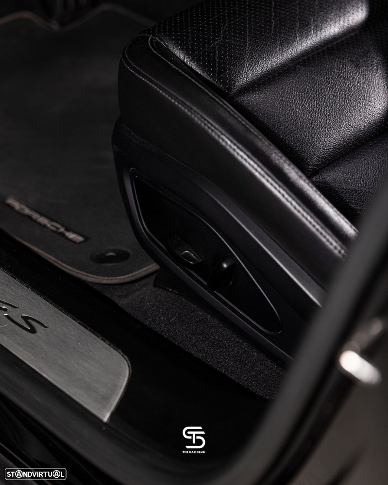 Porsche Taycan GTS - 22