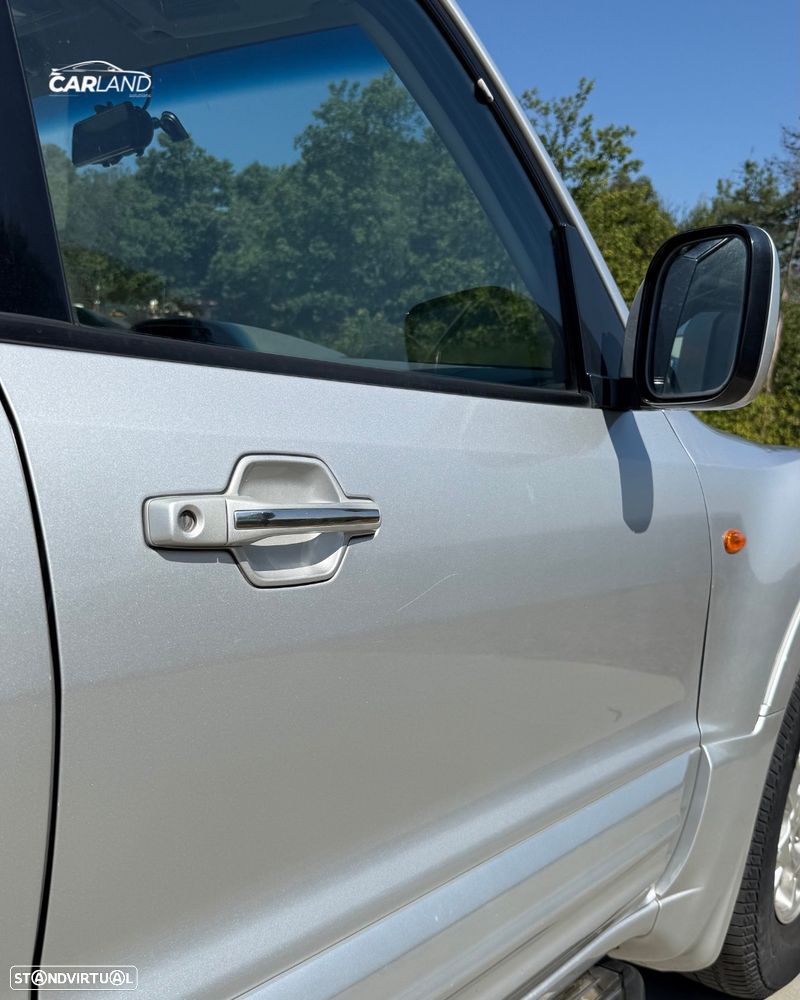 Mitsubishi Pajero - 14