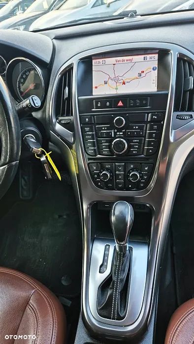 Opel Astra 1.4 Turbo Automatik Cosmo - 39