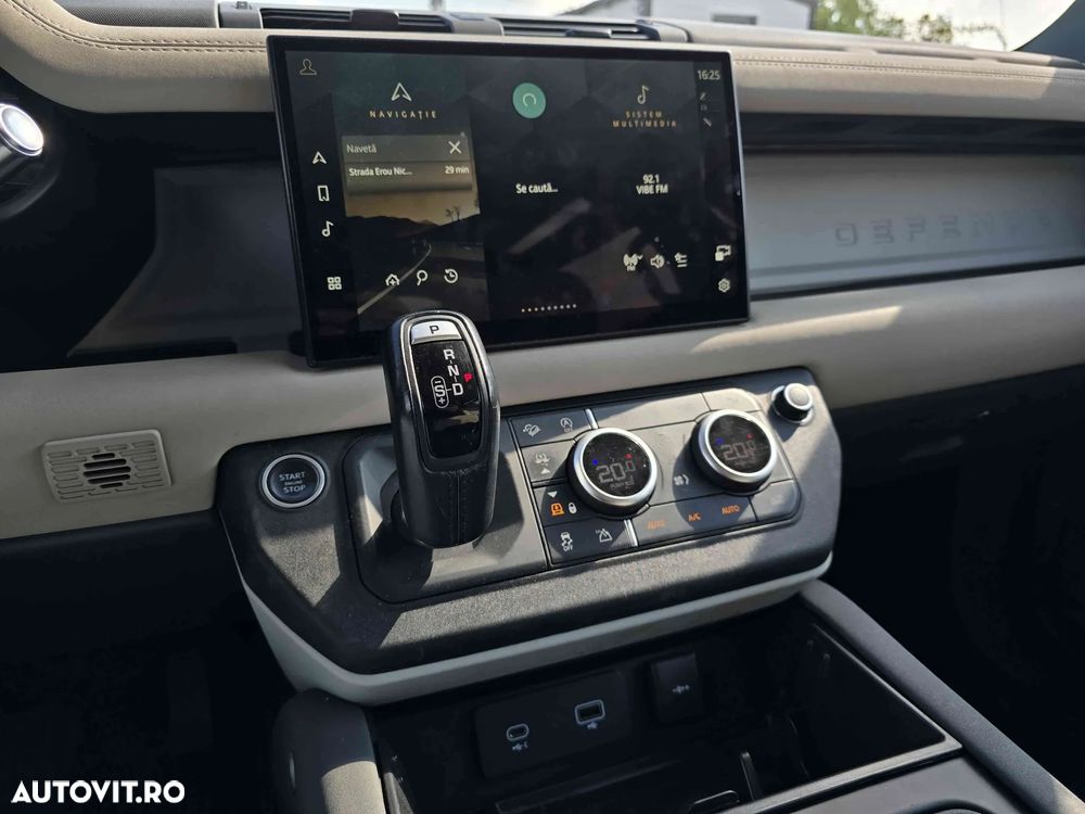 Land Rover Defender - 14