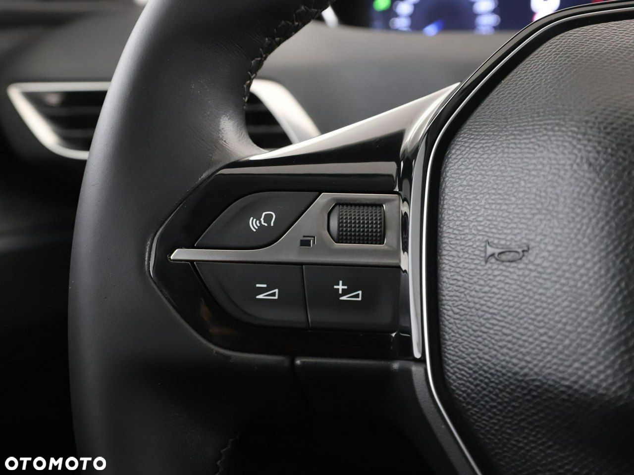 Peugeot 3008 1.2 PureTech Allure - 28
