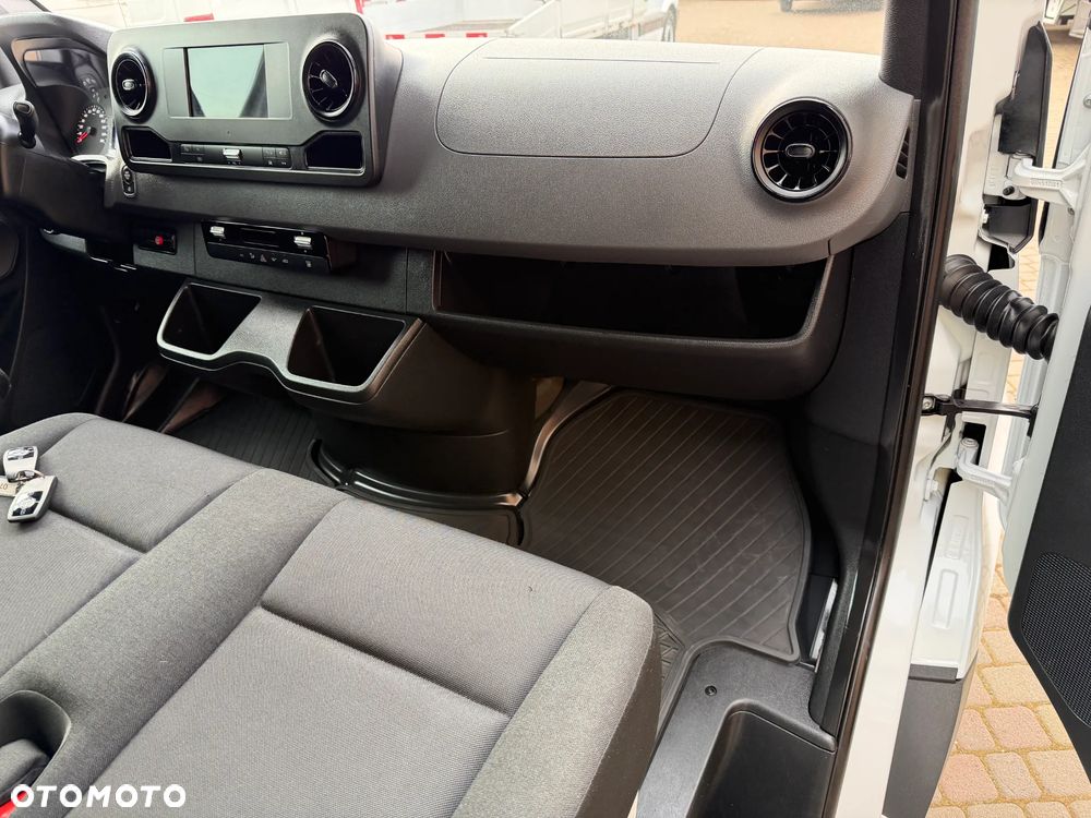 Mercedes-Benz Sprinter L3H2 Winda - 33