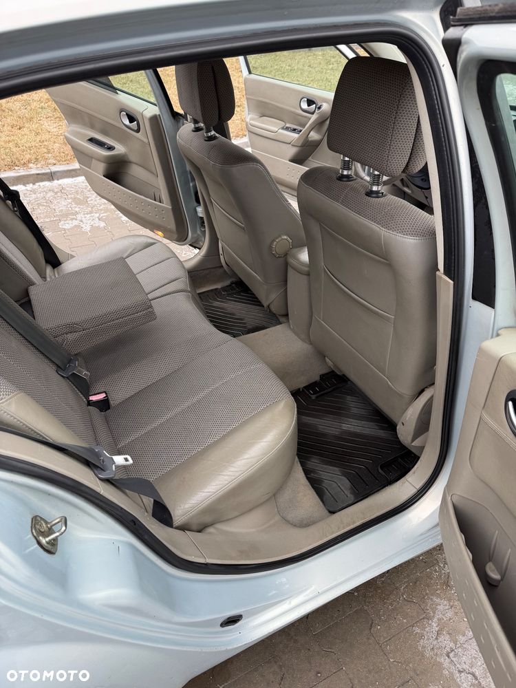 Renault Megane 1.6 Confort Privilege - 23