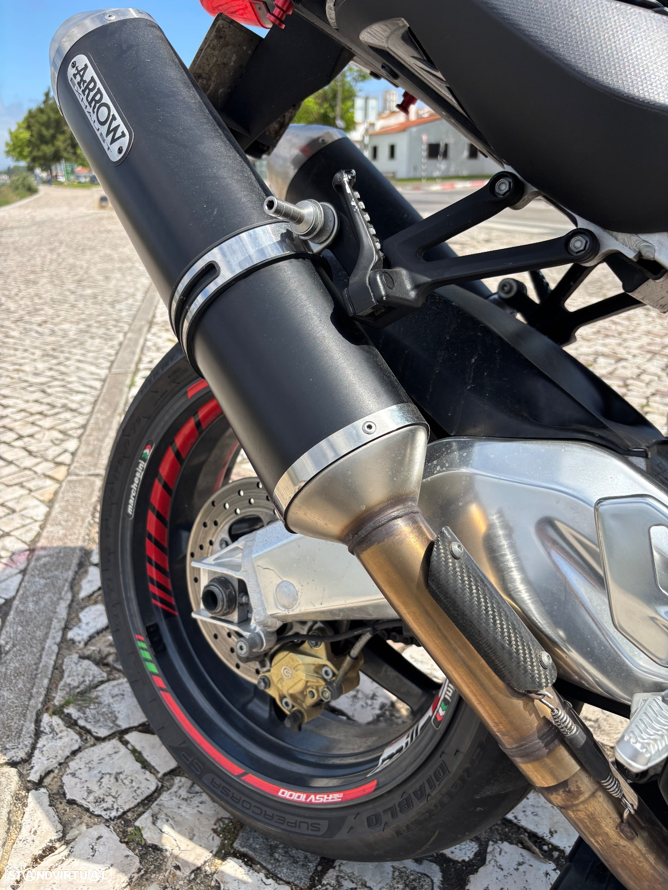 Aprilia RSV - 10