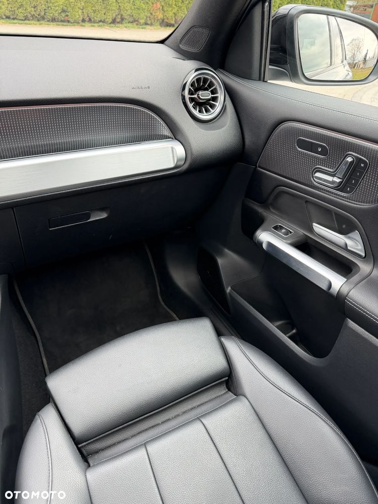 Mercedes-Benz GLB 200 Progressive 7G-DCT - 28