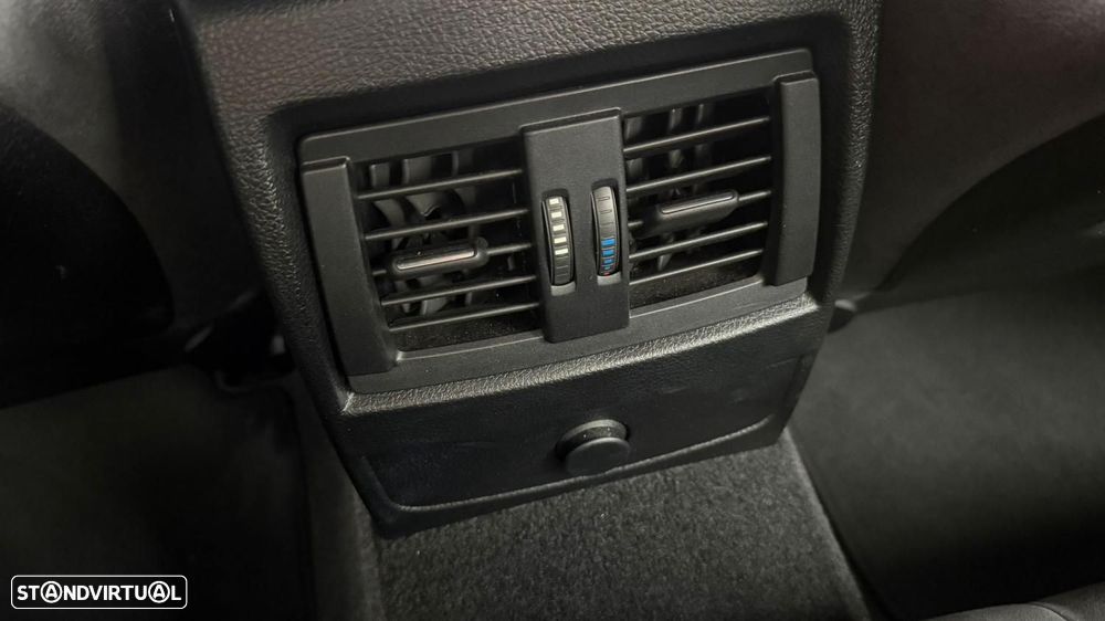 BMW 220 d Coupe Pack M Auto - 15