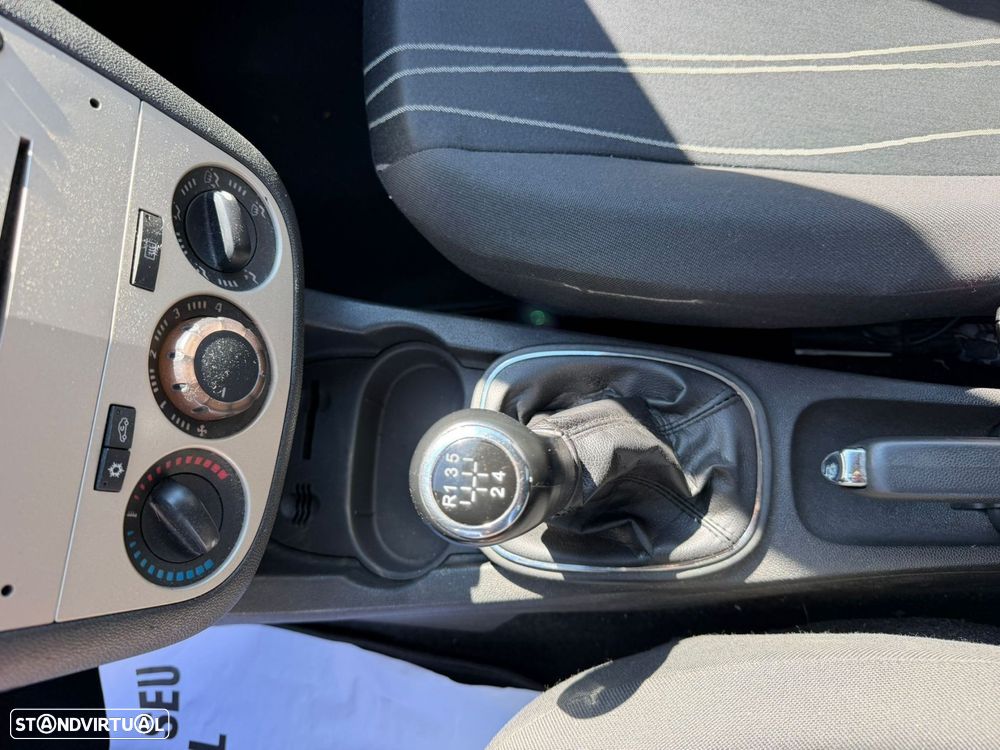 Opel Corsa 1.3 CDTi Enjoy - 31