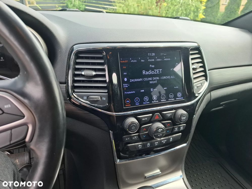 Jeep Grand Cherokee - 13
