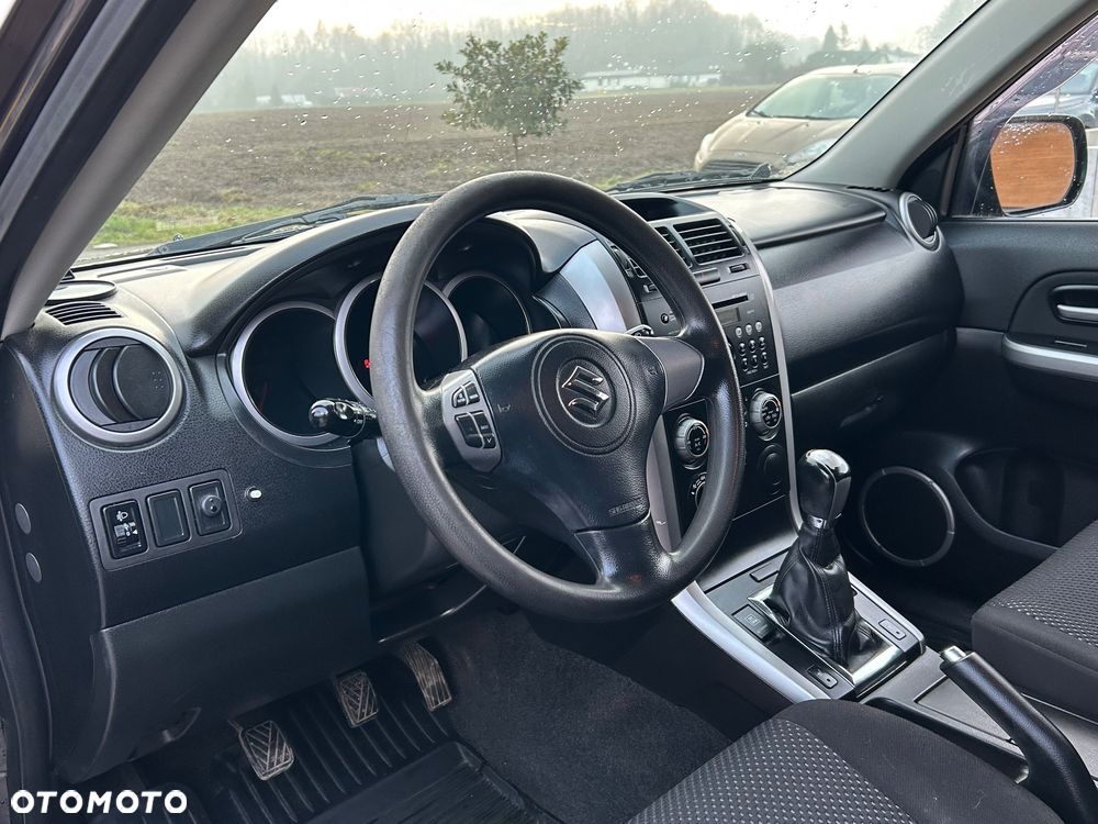 Suzuki Grand Vitara 2.0 Comfort - 8