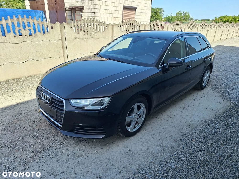 Audi A4 Avant 2.0 TDI design - 1