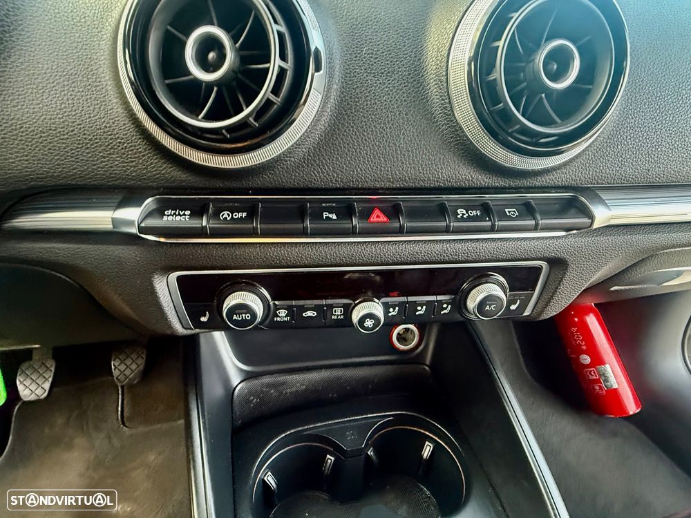 Audi A3 1.6 TDI S-line - 12