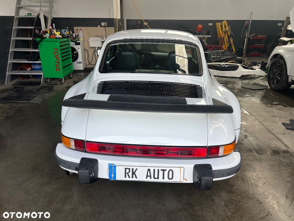 Porsche 911 - 4