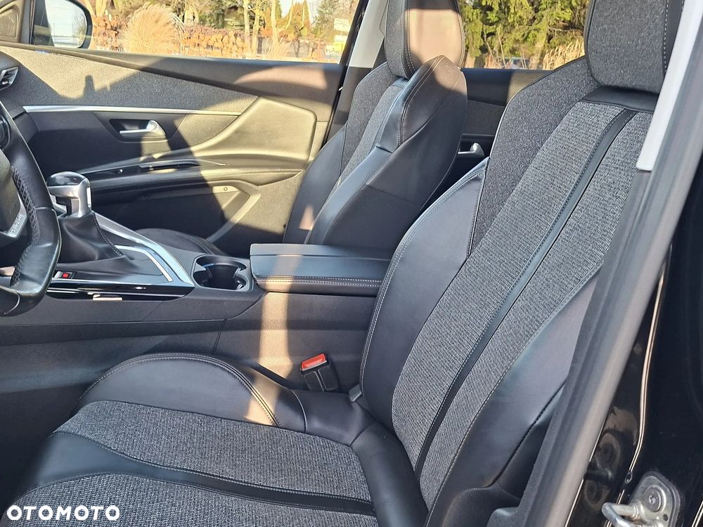 Peugeot 3008 - 15