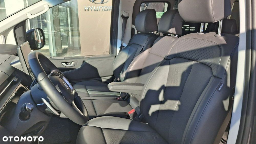 Hyundai Staria - 13