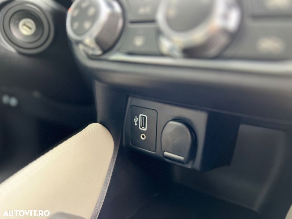 Nissan Micra 1.0L Visia - 39