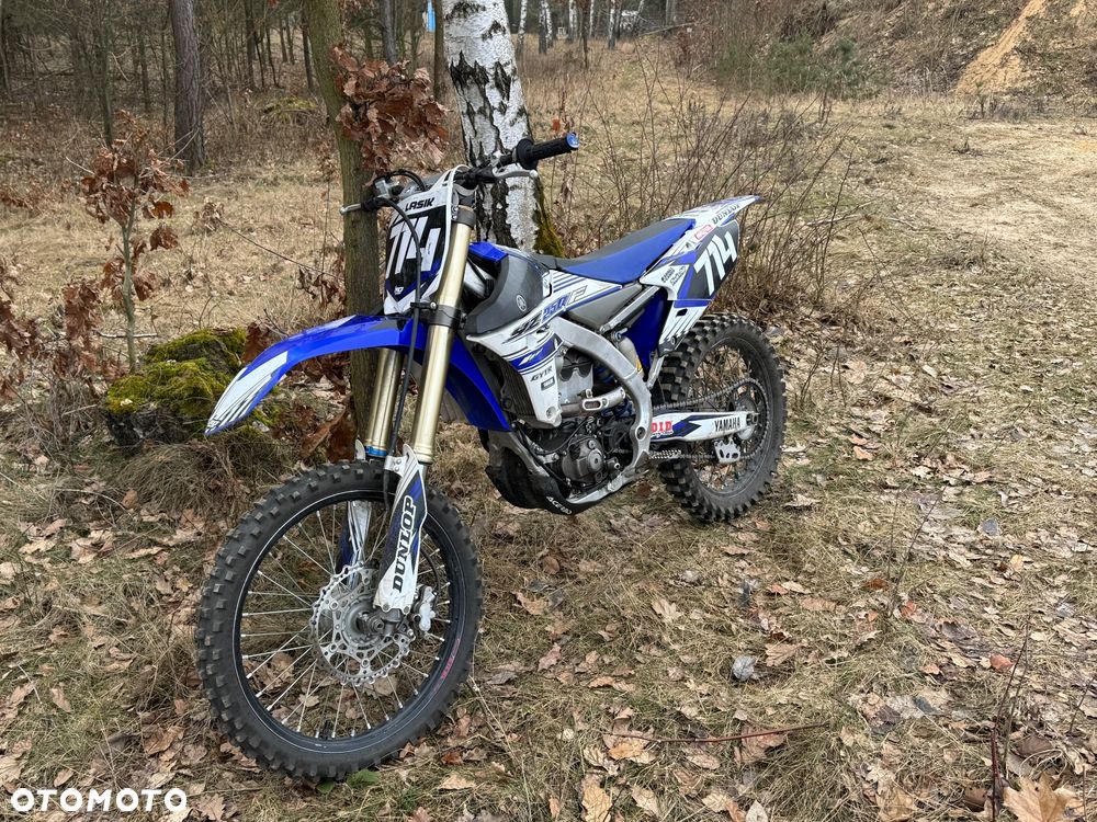 Yamaha YZF - 1