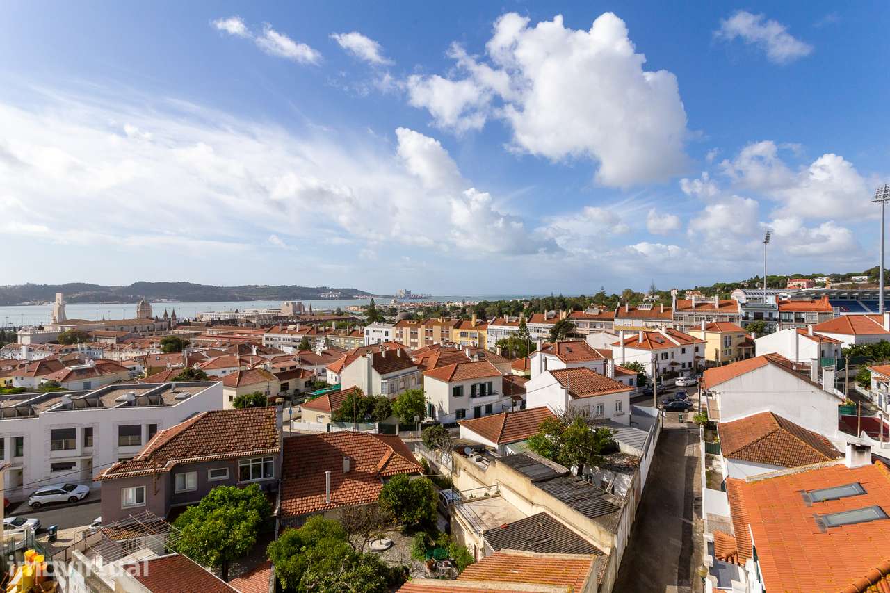 T2 Restelo – 90 m2, Vistas Tejo, Renovado e Mobilado - Grande imagem: 4/31