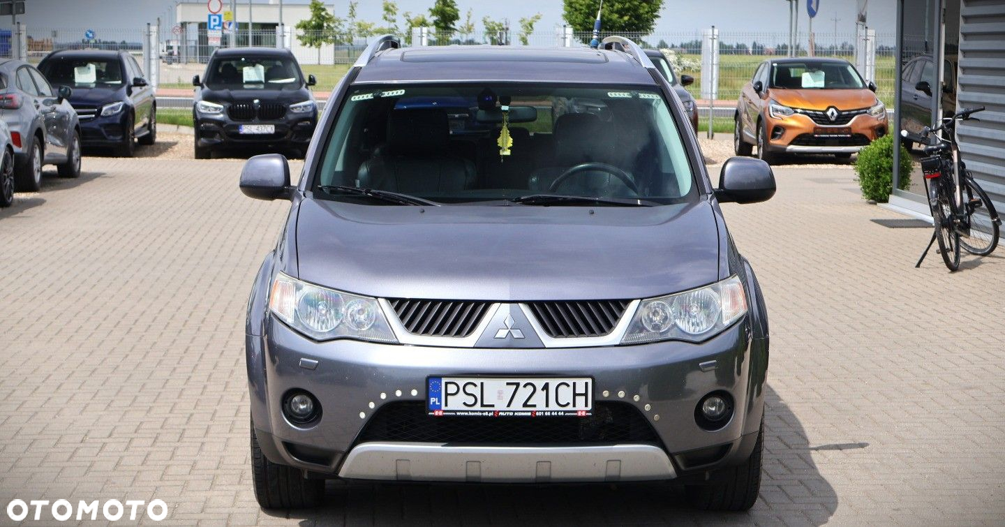Mitsubishi Outlander - 10
